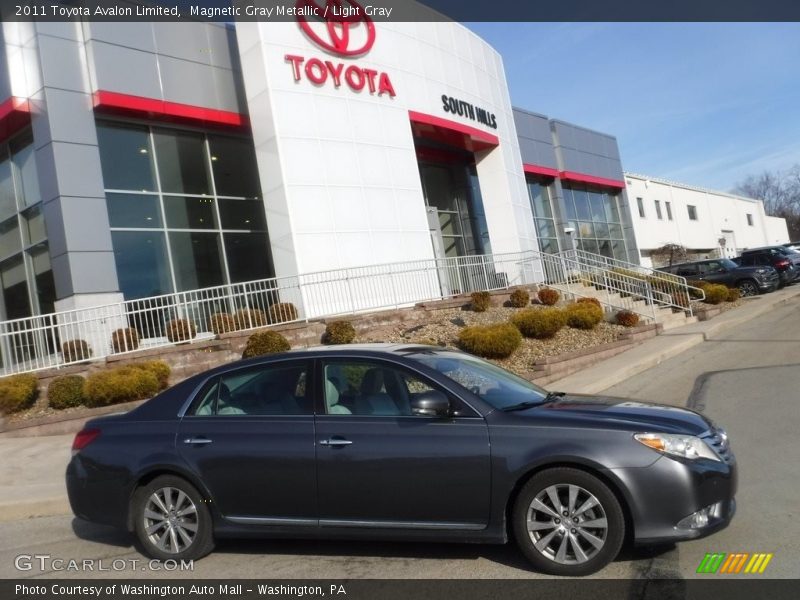 Magnetic Gray Metallic / Light Gray 2011 Toyota Avalon Limited
