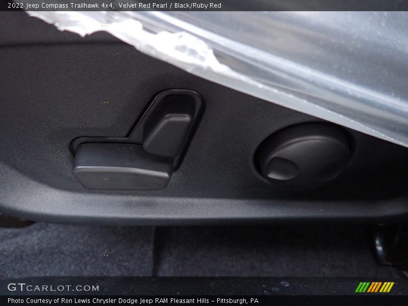 Velvet Red Pearl / Black/Ruby Red 2022 Jeep Compass Trailhawk 4x4