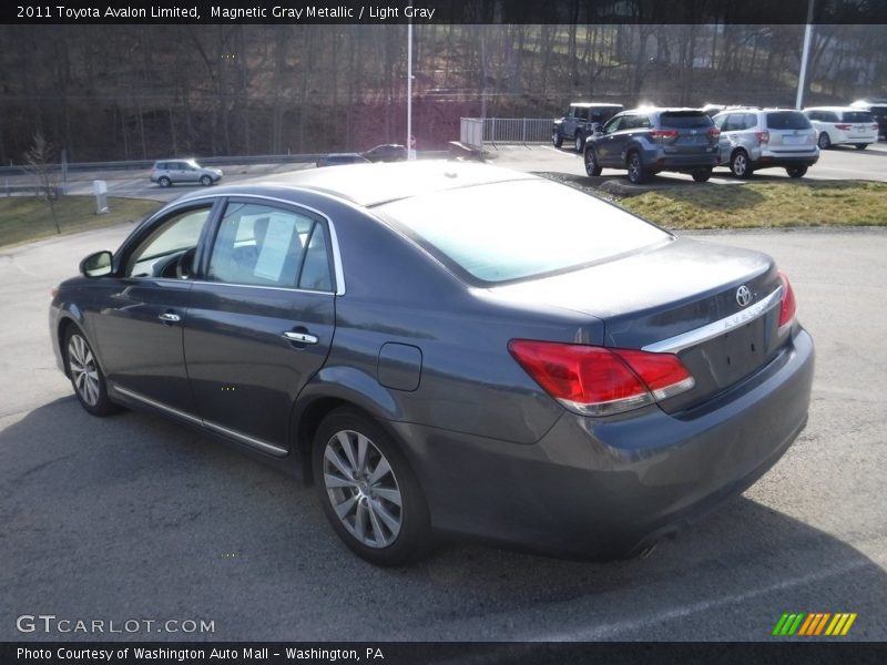 Magnetic Gray Metallic / Light Gray 2011 Toyota Avalon Limited