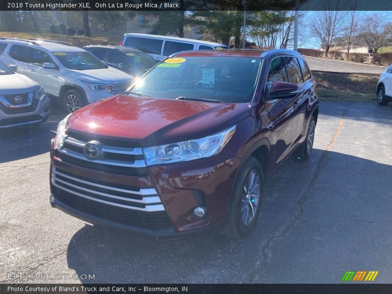 Ooh La La Rouge Mica / Black 2018 Toyota Highlander XLE