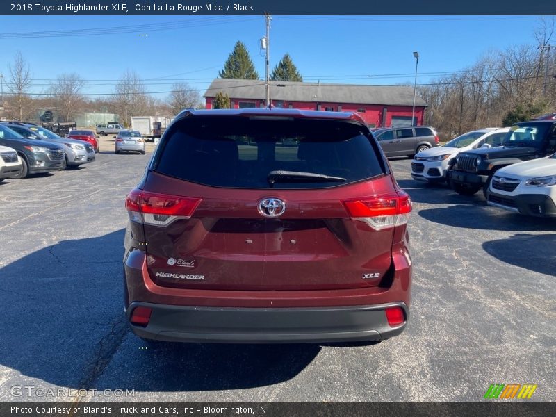 Ooh La La Rouge Mica / Black 2018 Toyota Highlander XLE