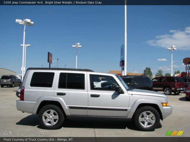 Bright Silver Metallic / Medium Slate Gray 2006 Jeep Commander 4x4