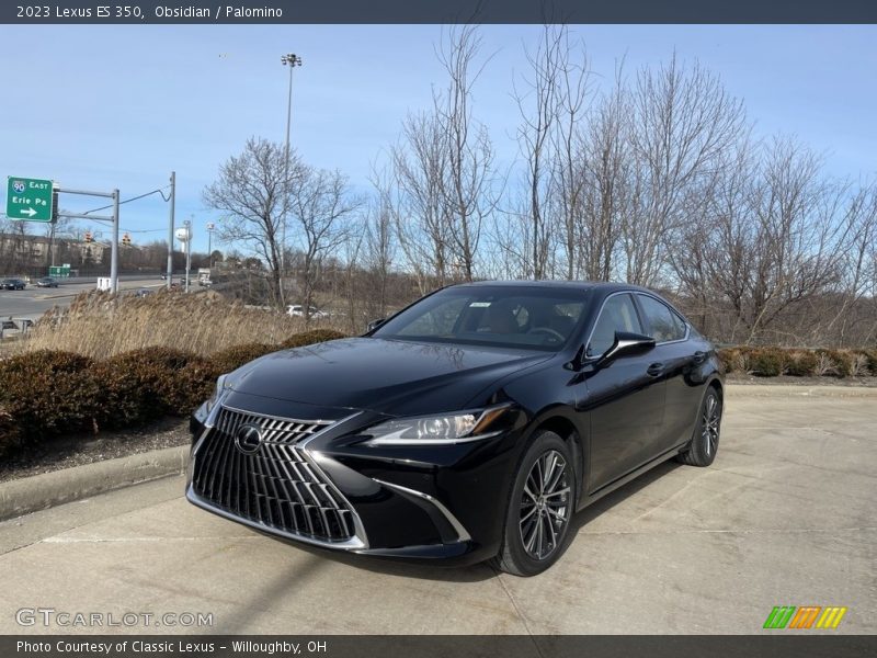 Front 3/4 View of 2023 ES 350