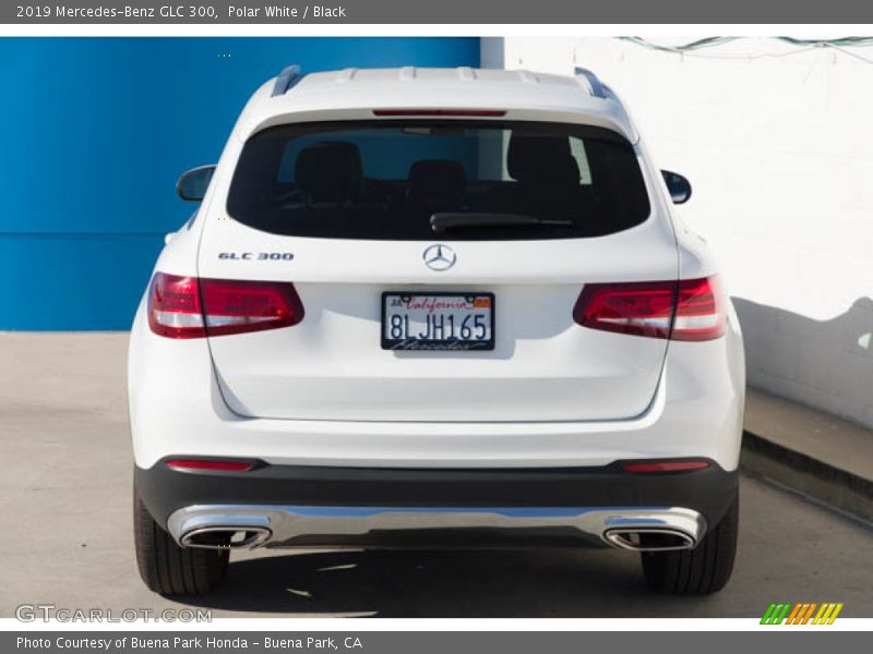 Polar White / Black 2019 Mercedes-Benz GLC 300