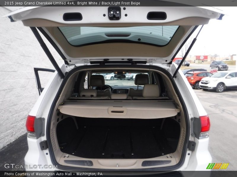 Bright White / Black/Light Frost Beige 2015 Jeep Grand Cherokee Limited 4x4