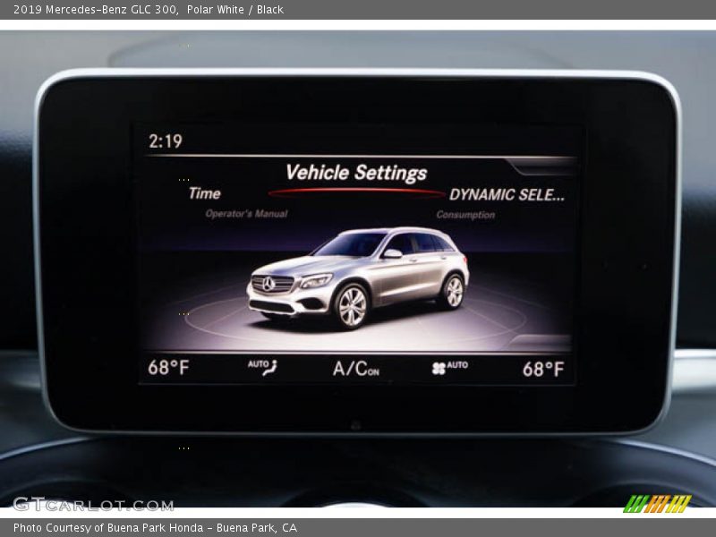 Polar White / Black 2019 Mercedes-Benz GLC 300