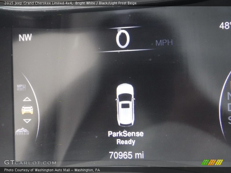 Bright White / Black/Light Frost Beige 2015 Jeep Grand Cherokee Limited 4x4