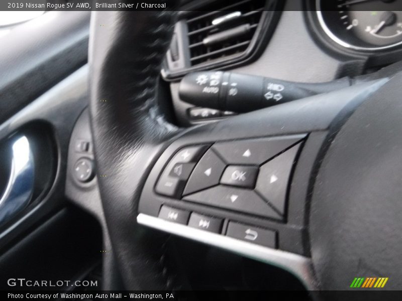 Brilliant Silver / Charcoal 2019 Nissan Rogue SV AWD