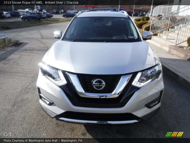Brilliant Silver / Charcoal 2019 Nissan Rogue SV AWD