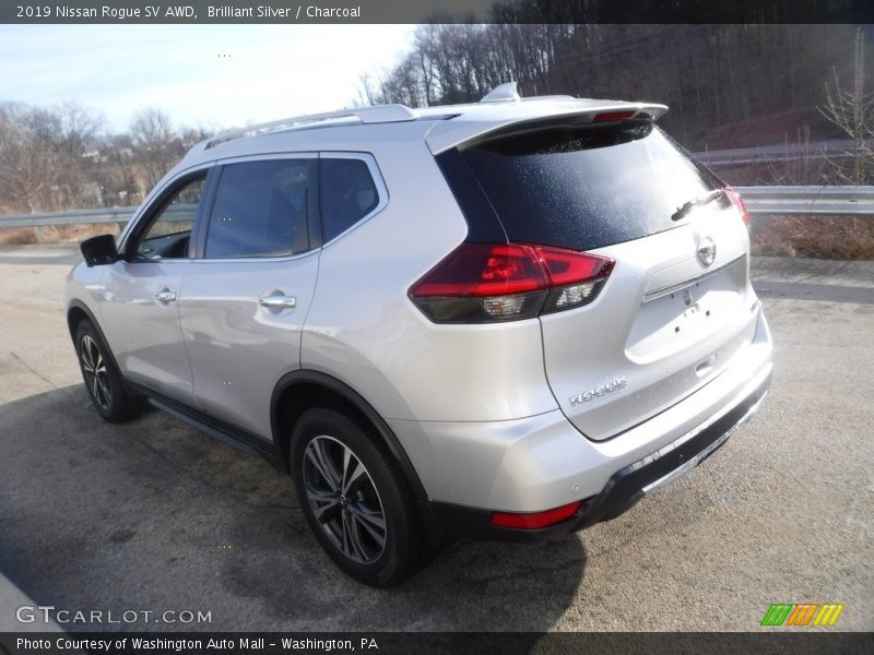 Brilliant Silver / Charcoal 2019 Nissan Rogue SV AWD