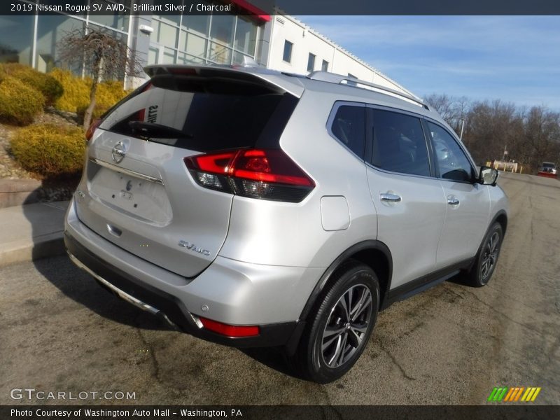 Brilliant Silver / Charcoal 2019 Nissan Rogue SV AWD