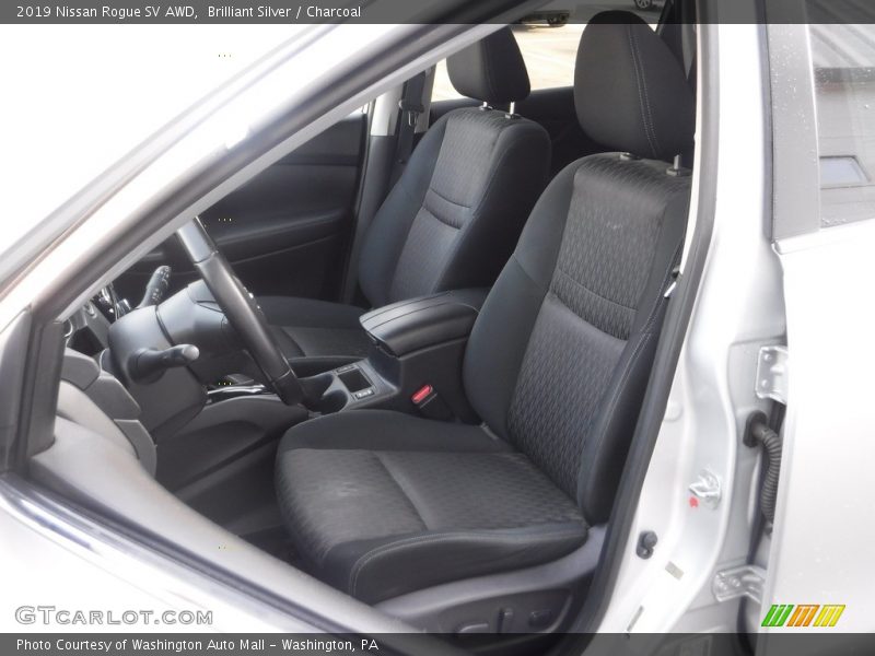 Brilliant Silver / Charcoal 2019 Nissan Rogue SV AWD