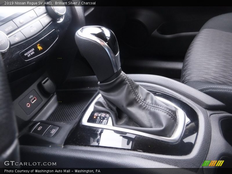 Brilliant Silver / Charcoal 2019 Nissan Rogue SV AWD