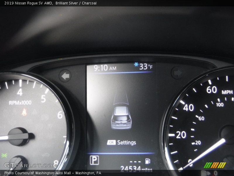 Brilliant Silver / Charcoal 2019 Nissan Rogue SV AWD