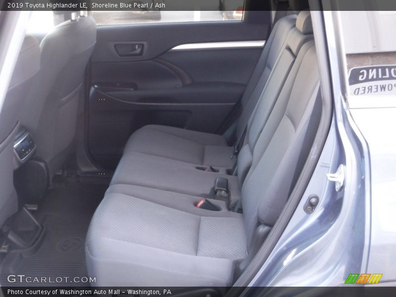 Shoreline Blue Pearl / Ash 2019 Toyota Highlander LE