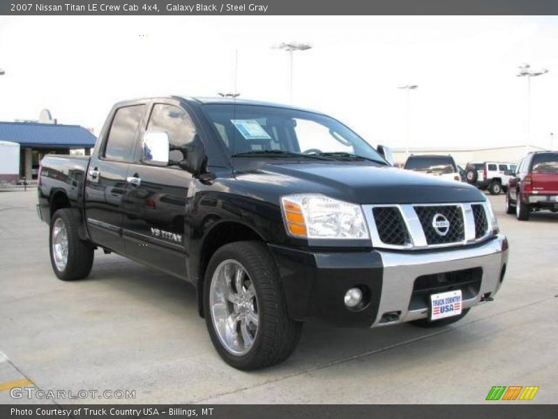 Galaxy Black / Steel Gray 2007 Nissan Titan LE Crew Cab 4x4