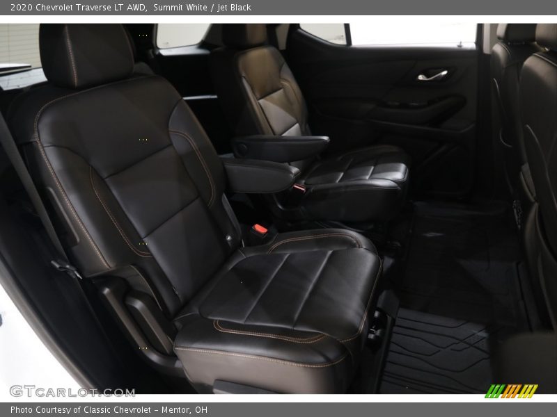 Summit White / Jet Black 2020 Chevrolet Traverse LT AWD
