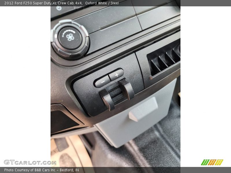 Oxford White / Steel 2012 Ford F250 Super Duty XL Crew Cab 4x4