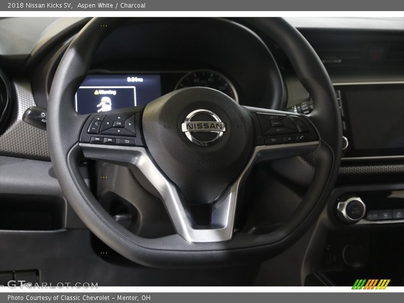 Aspen White / Charcoal 2018 Nissan Kicks SV