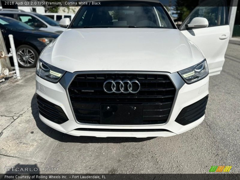 Cortina White / Black 2018 Audi Q3 2.0 TFSI Premium