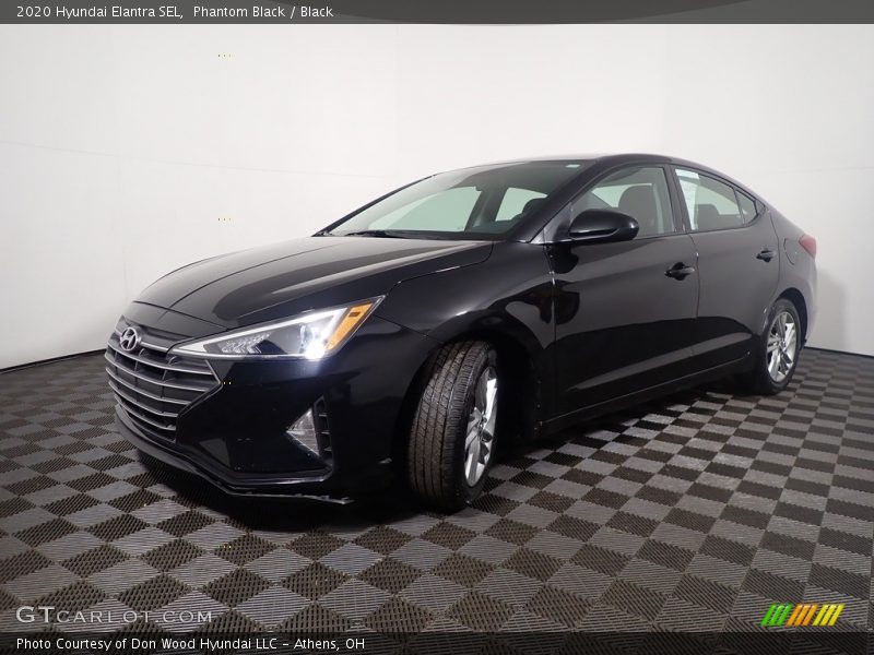 Phantom Black / Black 2020 Hyundai Elantra SEL