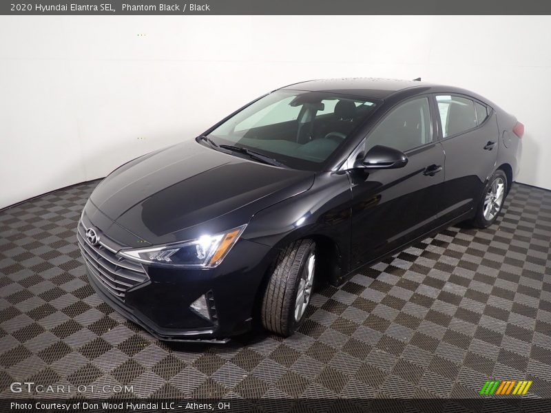 Phantom Black / Black 2020 Hyundai Elantra SEL