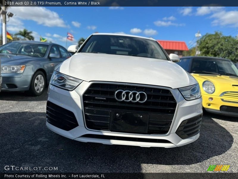Cortina White / Black 2018 Audi Q3 2.0 TFSI Premium