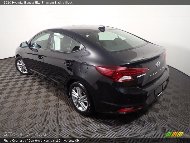 Phantom Black / Black 2020 Hyundai Elantra SEL