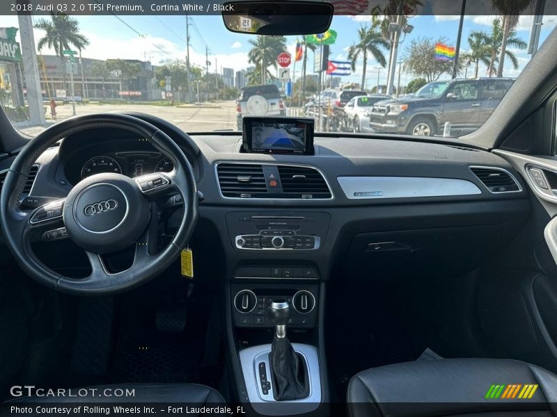 Cortina White / Black 2018 Audi Q3 2.0 TFSI Premium