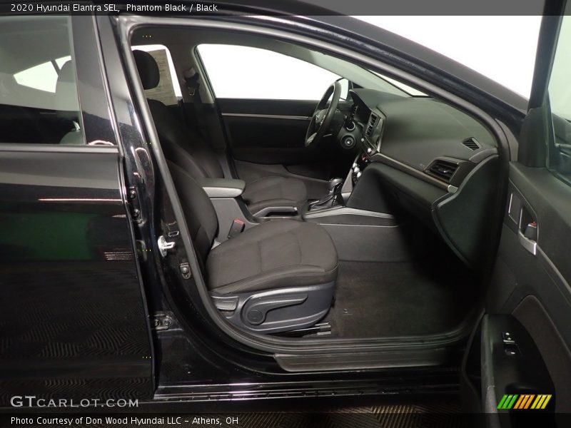 Phantom Black / Black 2020 Hyundai Elantra SEL