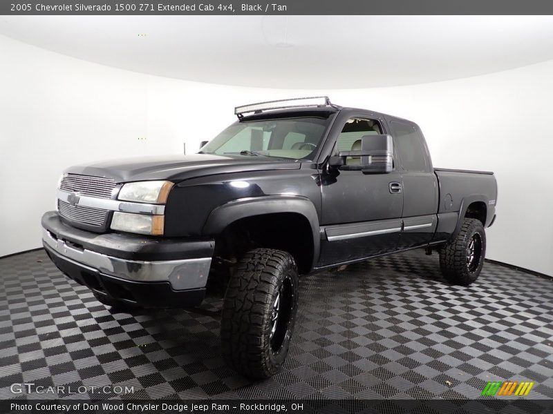 Front 3/4 View of 2005 Silverado 1500 Z71 Extended Cab 4x4