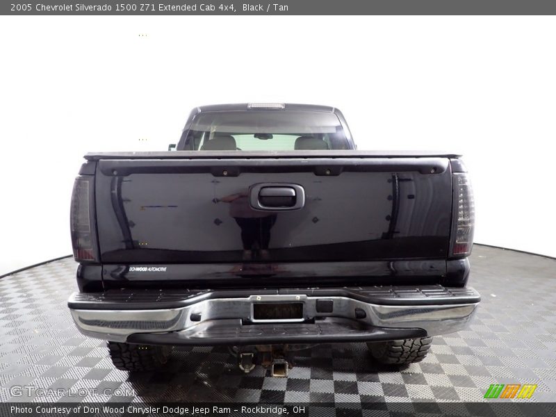 Black / Tan 2005 Chevrolet Silverado 1500 Z71 Extended Cab 4x4