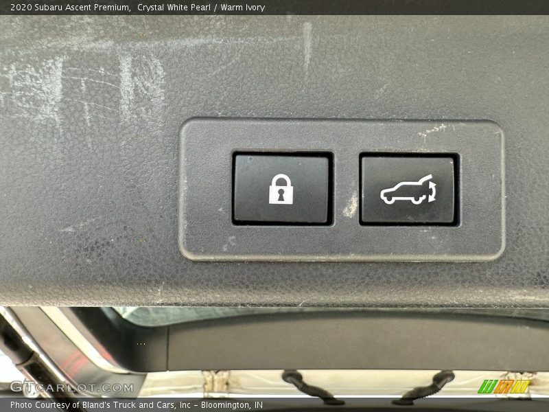 Crystal White Pearl / Warm Ivory 2020 Subaru Ascent Premium
