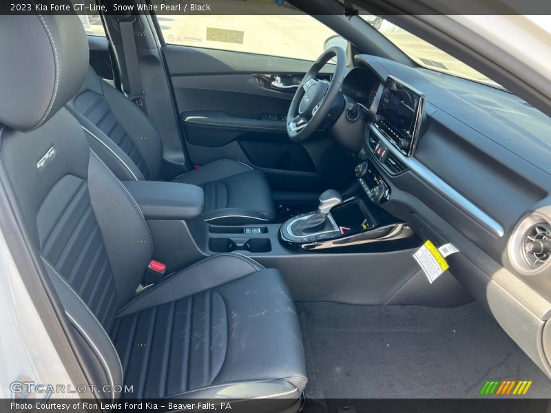 Snow White Pearl / Black 2023 Kia Forte GT-Line