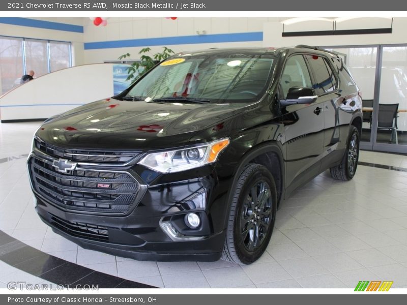 Mosaic Black Metallic / Jet Black 2021 Chevrolet Traverse RS AWD