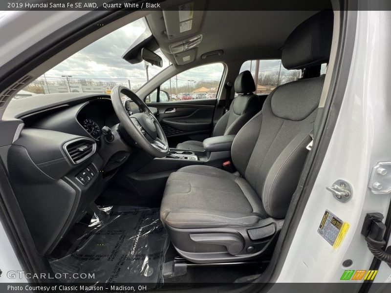 Quartz White / Black 2019 Hyundai Santa Fe SE AWD