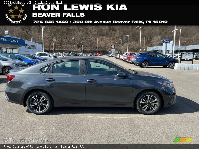 Gravity Gray / Black 2023 Kia Forte LXS
