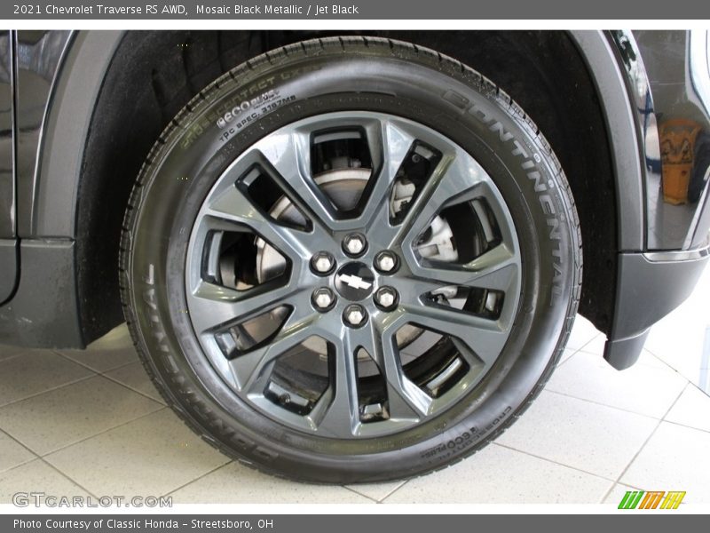 Mosaic Black Metallic / Jet Black 2021 Chevrolet Traverse RS AWD