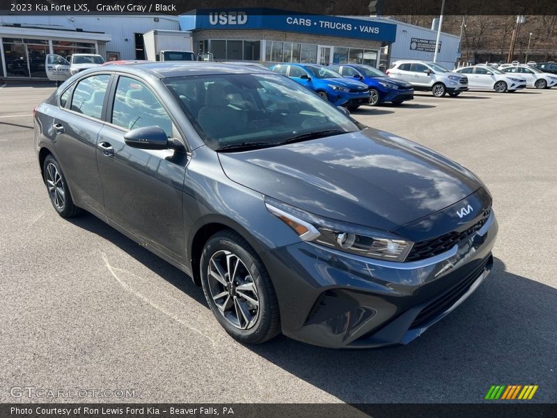 Gravity Gray / Black 2023 Kia Forte LXS