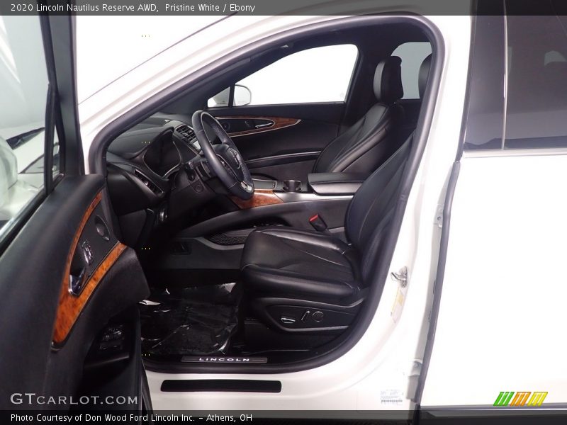 Pristine White / Ebony 2020 Lincoln Nautilus Reserve AWD