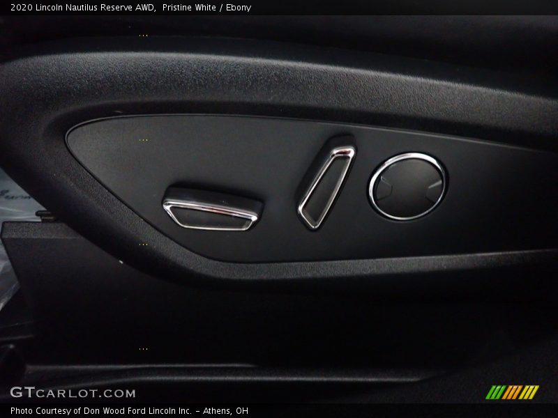 Pristine White / Ebony 2020 Lincoln Nautilus Reserve AWD