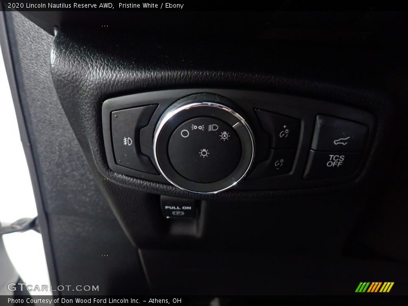 Pristine White / Ebony 2020 Lincoln Nautilus Reserve AWD