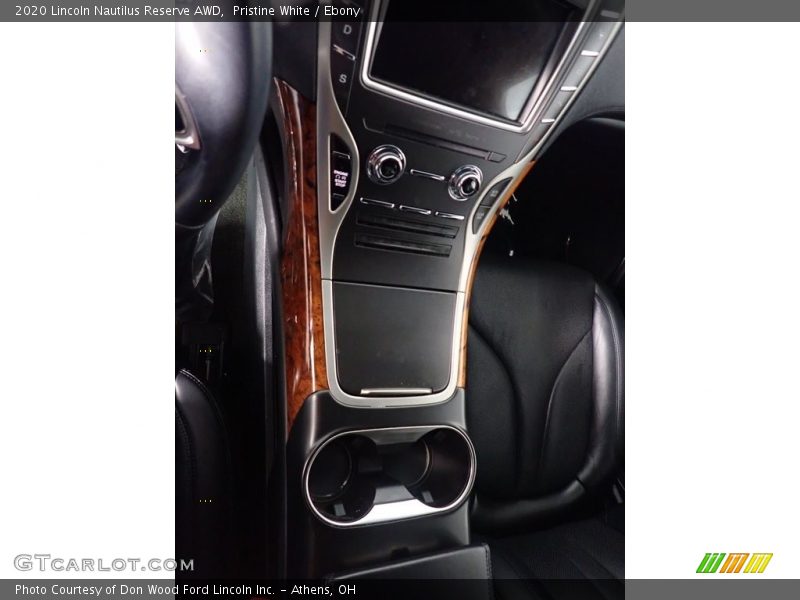 Pristine White / Ebony 2020 Lincoln Nautilus Reserve AWD
