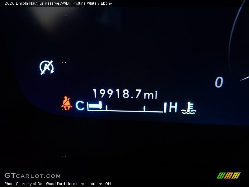 Pristine White / Ebony 2020 Lincoln Nautilus Reserve AWD