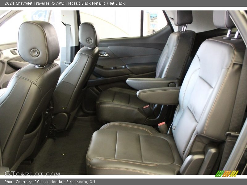 Mosaic Black Metallic / Jet Black 2021 Chevrolet Traverse RS AWD