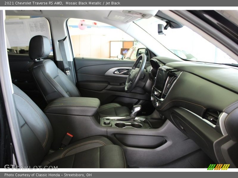 Mosaic Black Metallic / Jet Black 2021 Chevrolet Traverse RS AWD