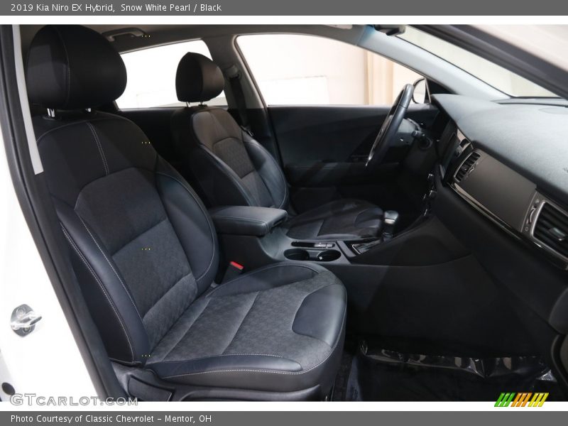 Snow White Pearl / Black 2019 Kia Niro EX Hybrid