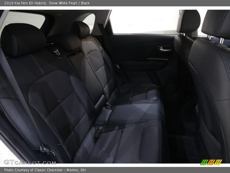 Snow White Pearl / Black 2019 Kia Niro EX Hybrid