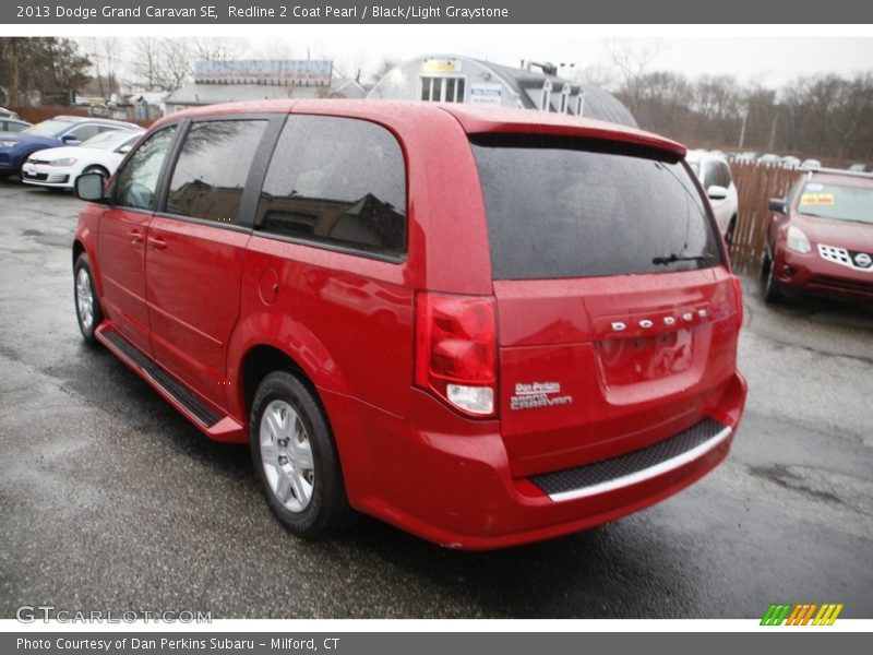 Redline 2 Coat Pearl / Black/Light Graystone 2013 Dodge Grand Caravan SE