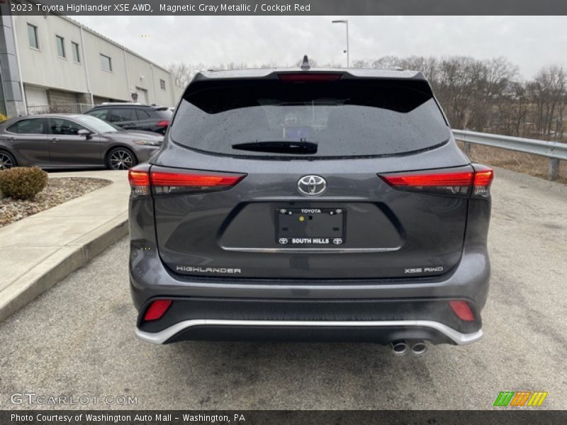 Magnetic Gray Metallic / Cockpit Red 2023 Toyota Highlander XSE AWD